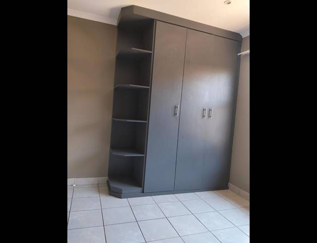 2 BEDROOM TOWNHOUSE FOR SALE IN DAWN PARK EXT